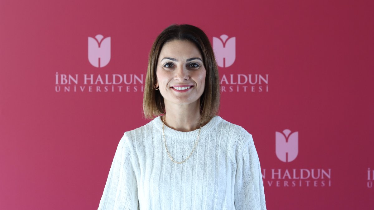 Profesör Doktor NİHAL YAPICI
